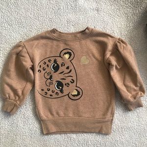 Little girl’s sweatshirt